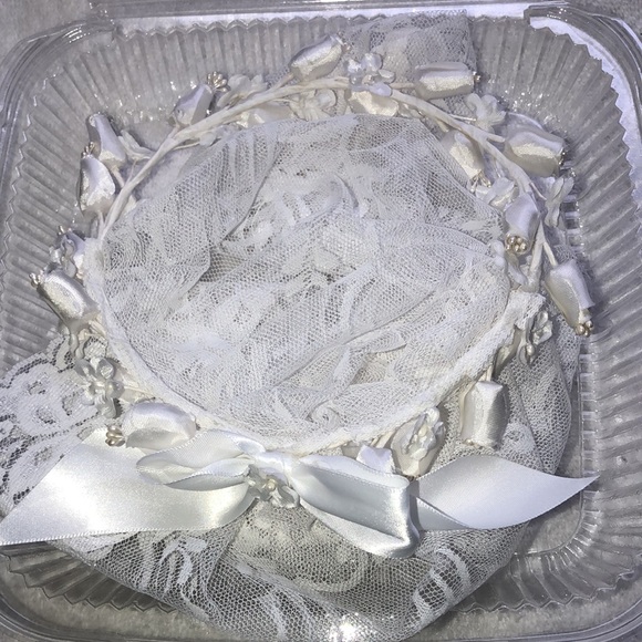 Veil Rosebud wreath - Picture 4 of 4